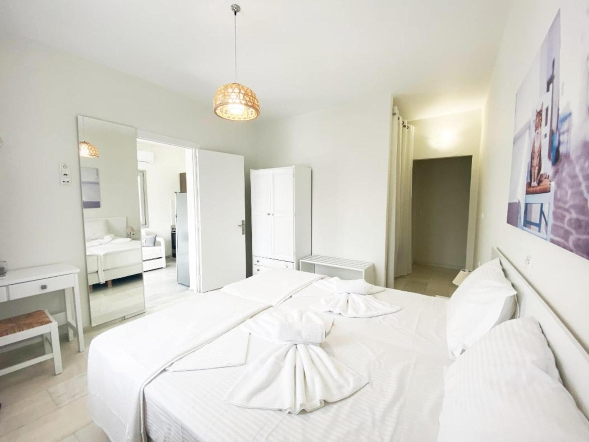 Heart Of Paros Apartments Екстериор снимка