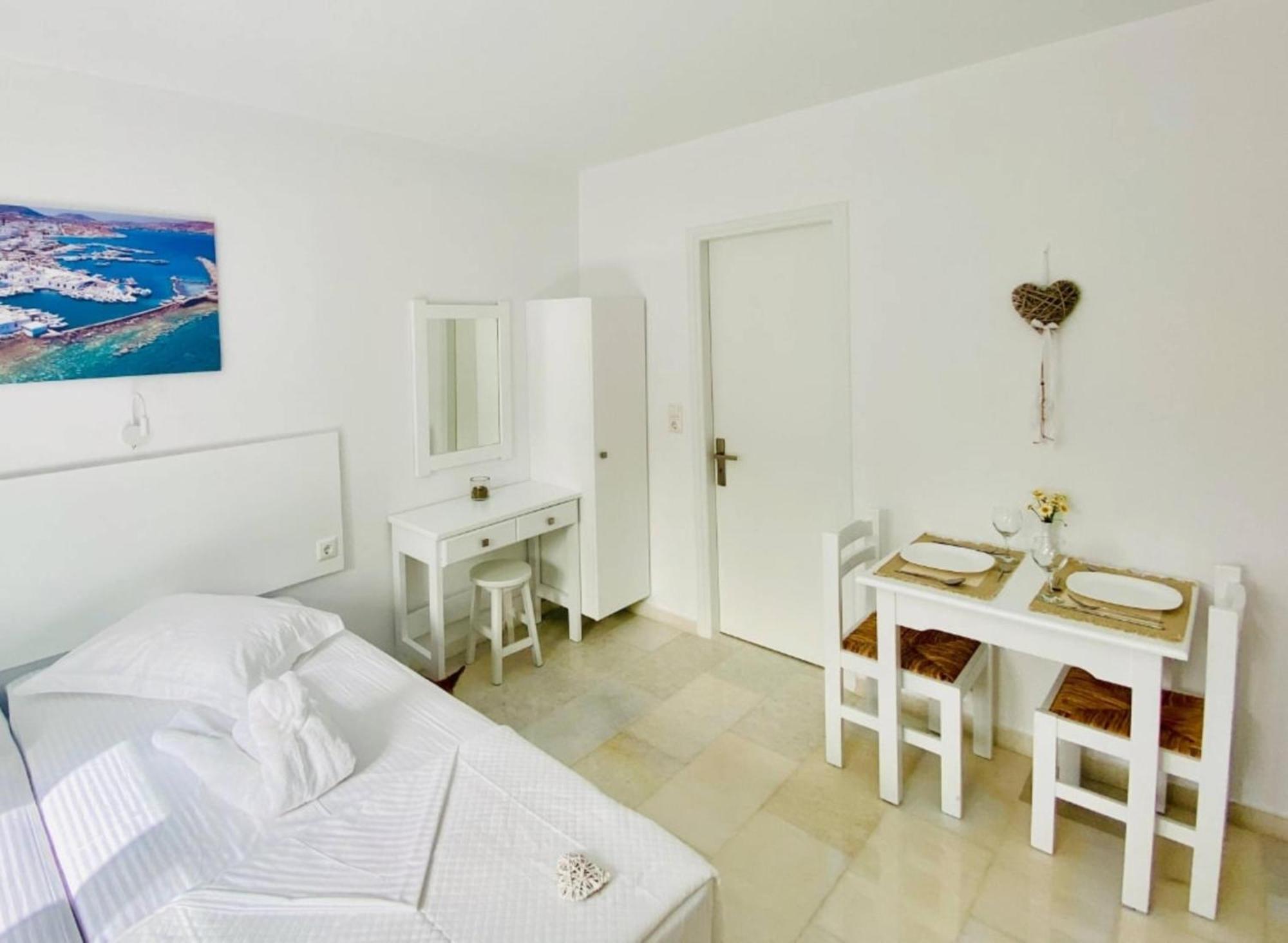 Heart Of Paros Apartments Екстериор снимка